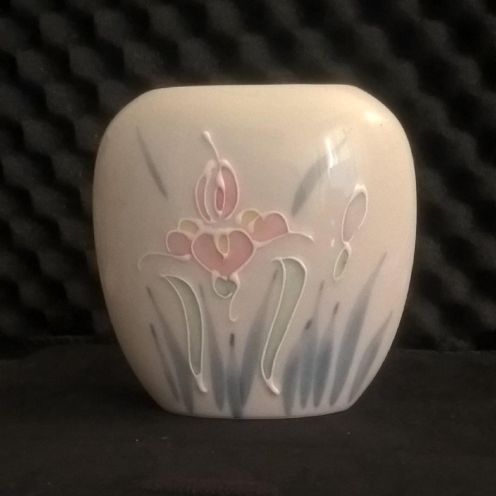 Vintage Otagiri Floral Lite Oval Vase 4" Floral on Front Hand Painted Japan